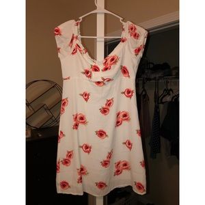 Forever 21 sweetheart neck off the shoulder dress